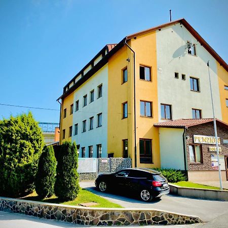 Penzion Domes Czadca Zewnętrze zdjęcie